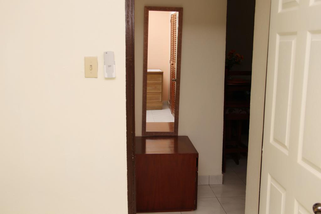 Central Oaklands Kingston Apt Екстер'єр фото