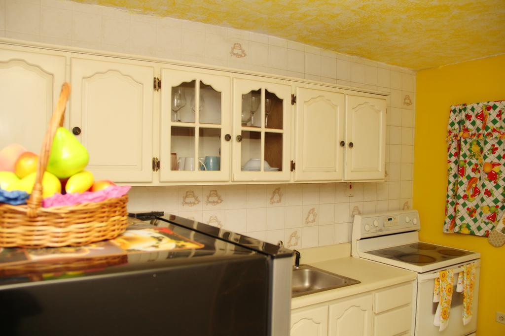 Central Oaklands Kingston Apt Екстер'єр фото