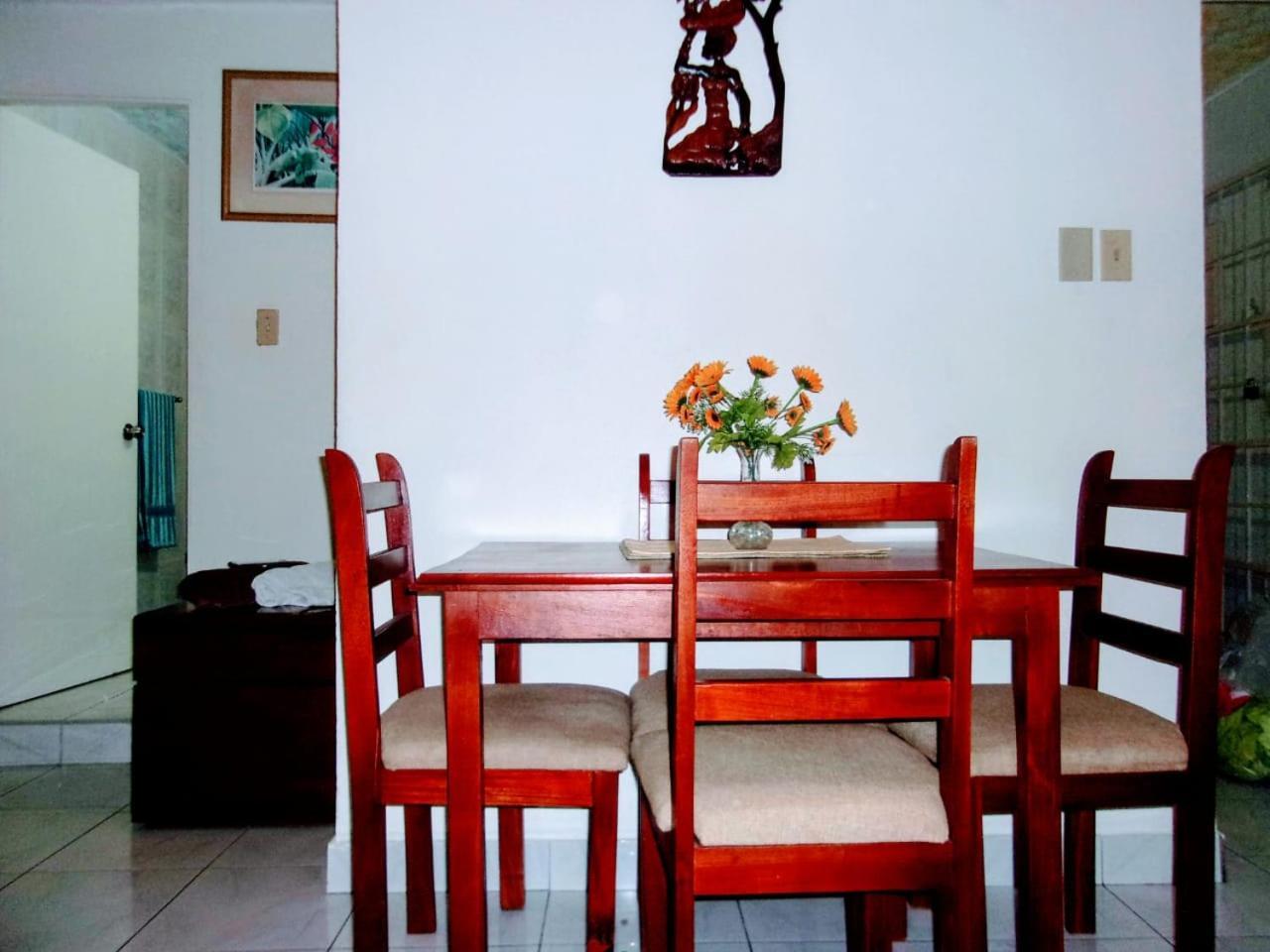 Central Oaklands Kingston Apt Екстер'єр фото
